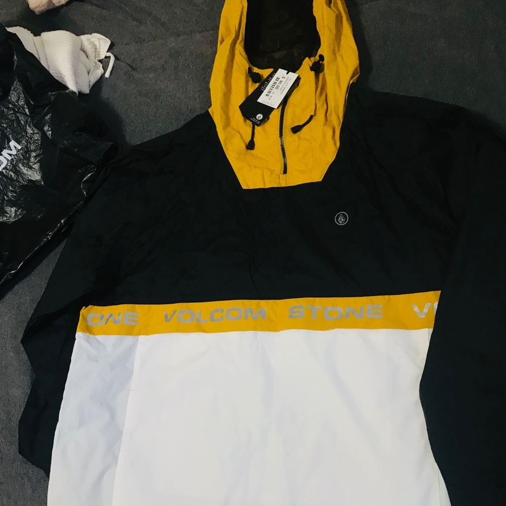 Men’s Volcom Jacket - Picture 2 of 3